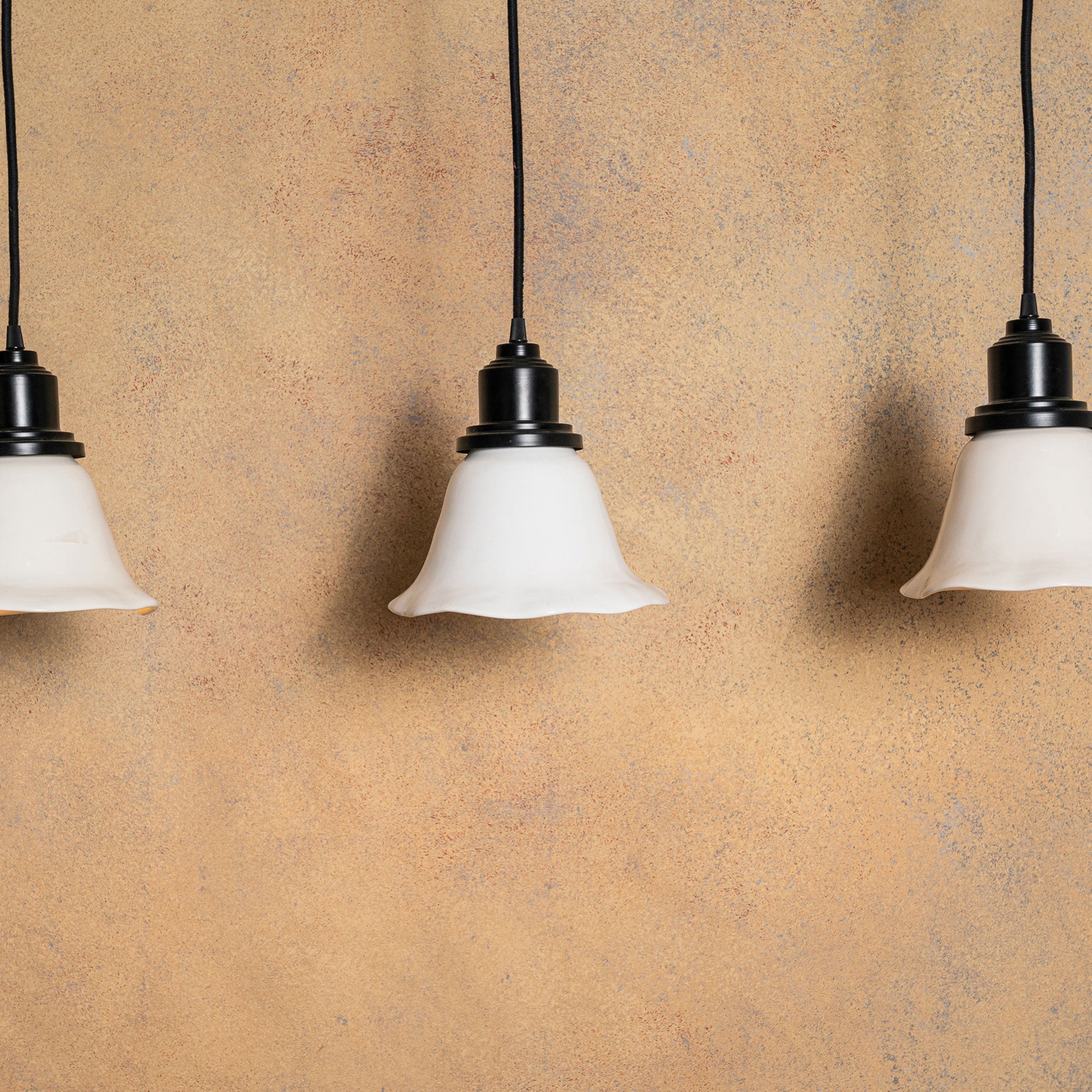 Lampara Colgante En Barra Engobe Tulipa M