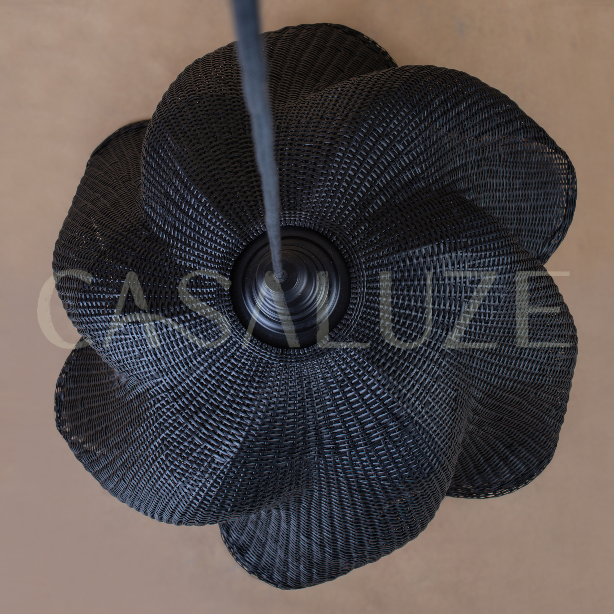 Lampara Colgante Flor Mimbre  L con Aplicación P-24