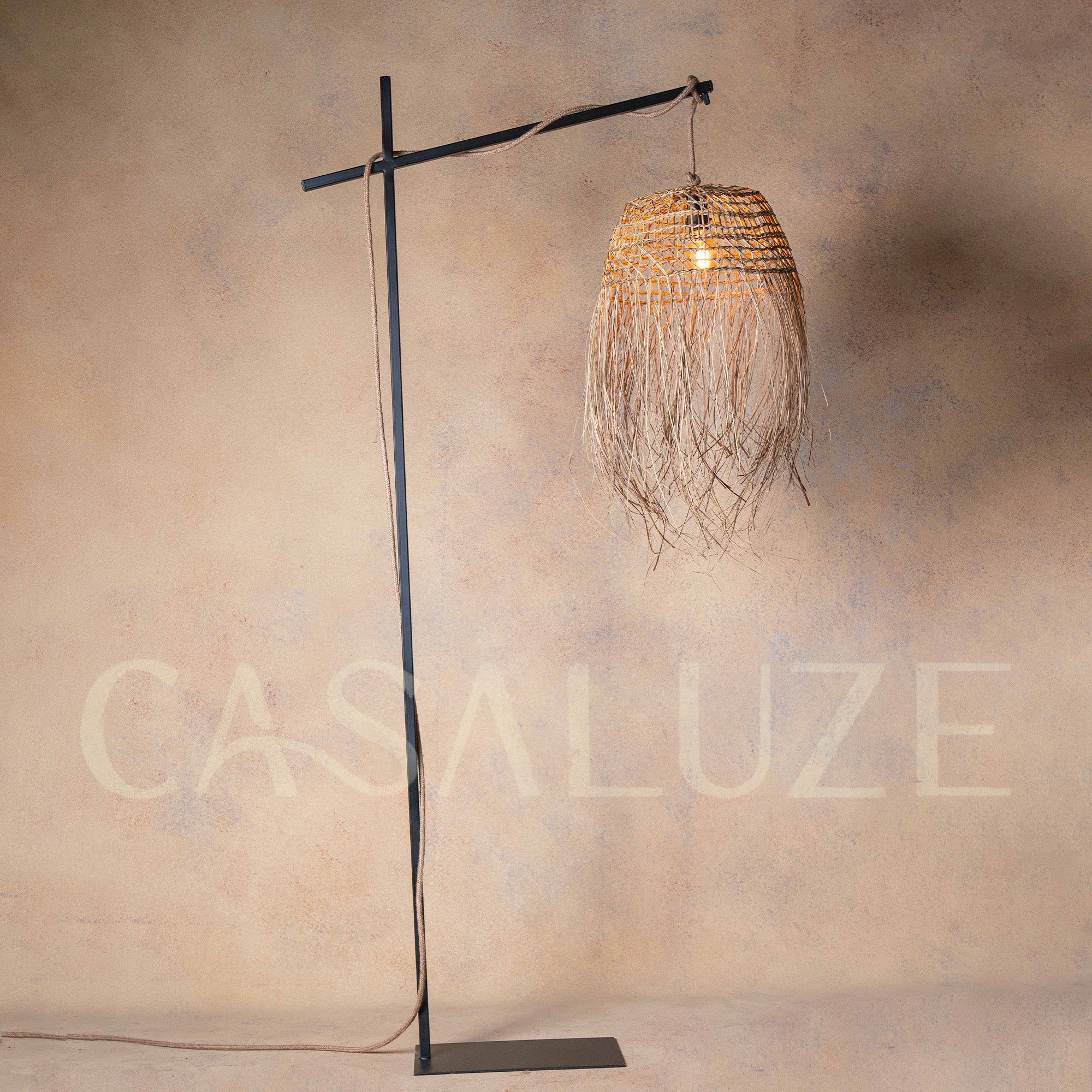 Lámpara Pie Ulmo Medusa Fleco Largo