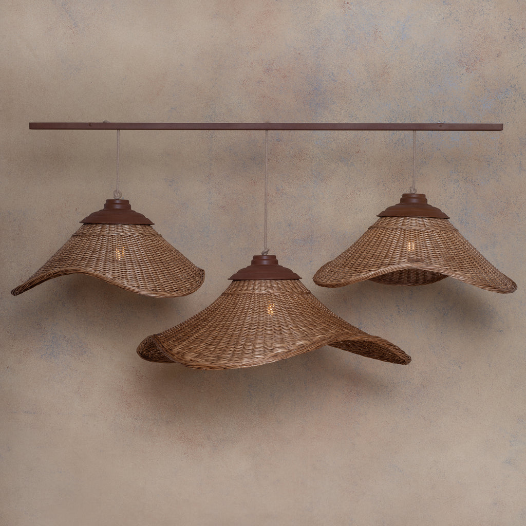 Lámpara Colgante en Barra  Mantarrayas Triple Mimbre