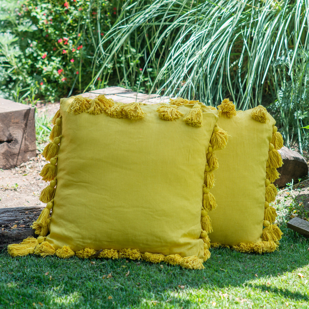 Cojin Pompón 60x60