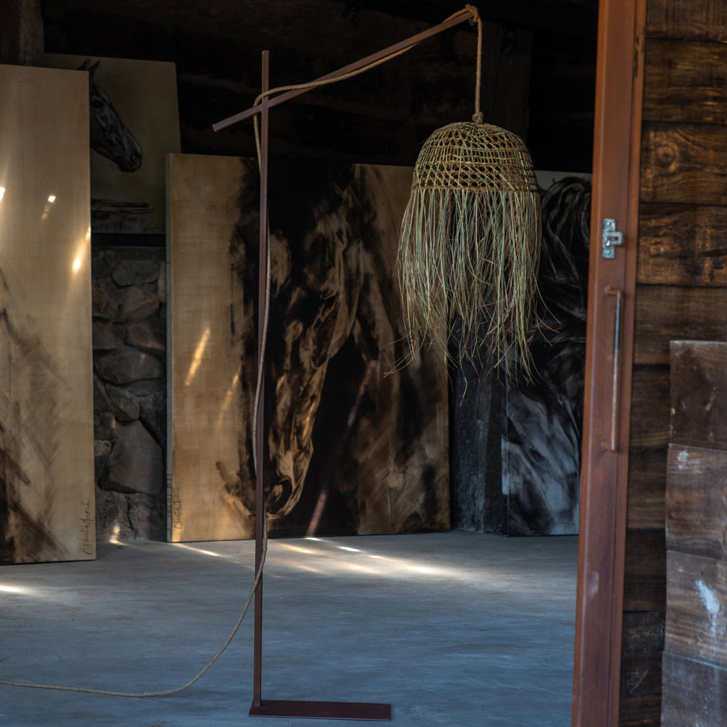 Lámpara Pie Ulmo Medusa Fleco Largo