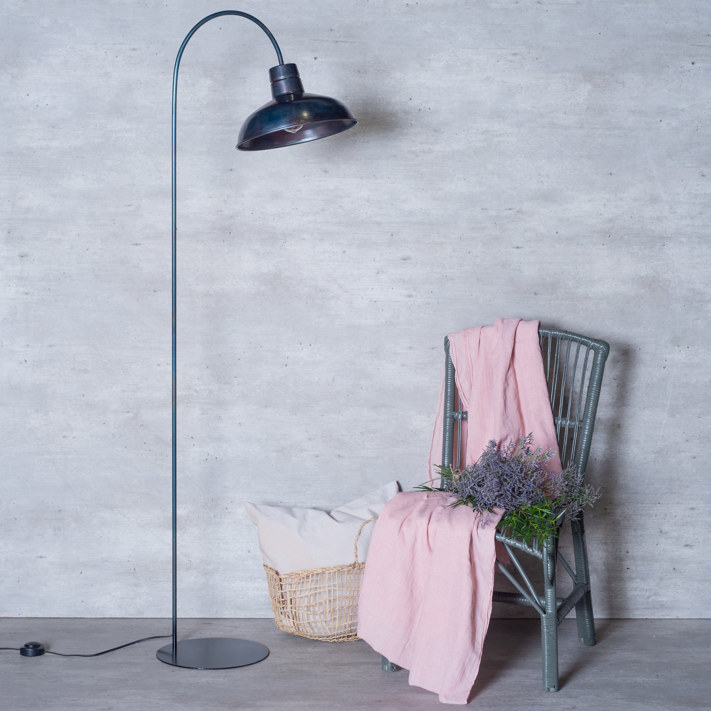 Lámpara Pie Curvo P-30