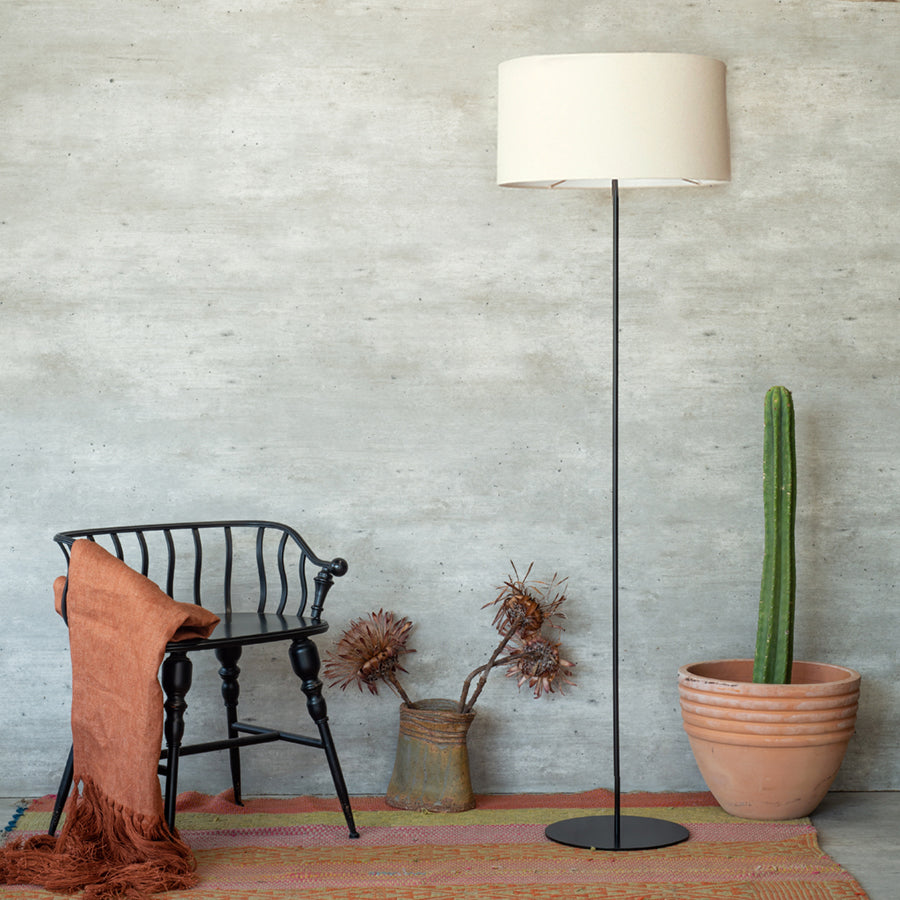 Lámpara Pie Recto Cilíndrica